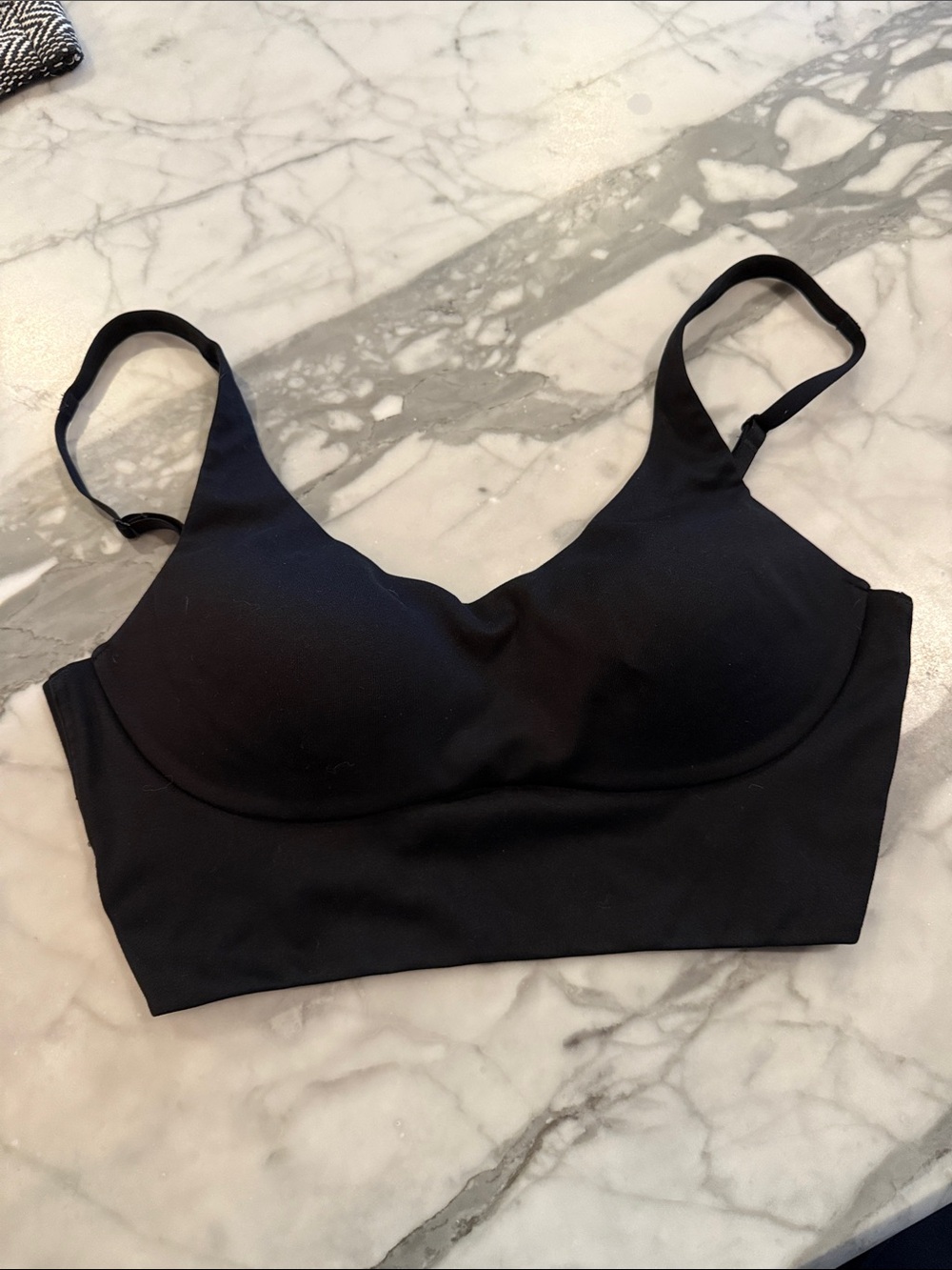 Victoria Secret On Point Women’s Black Sportsbra 34C